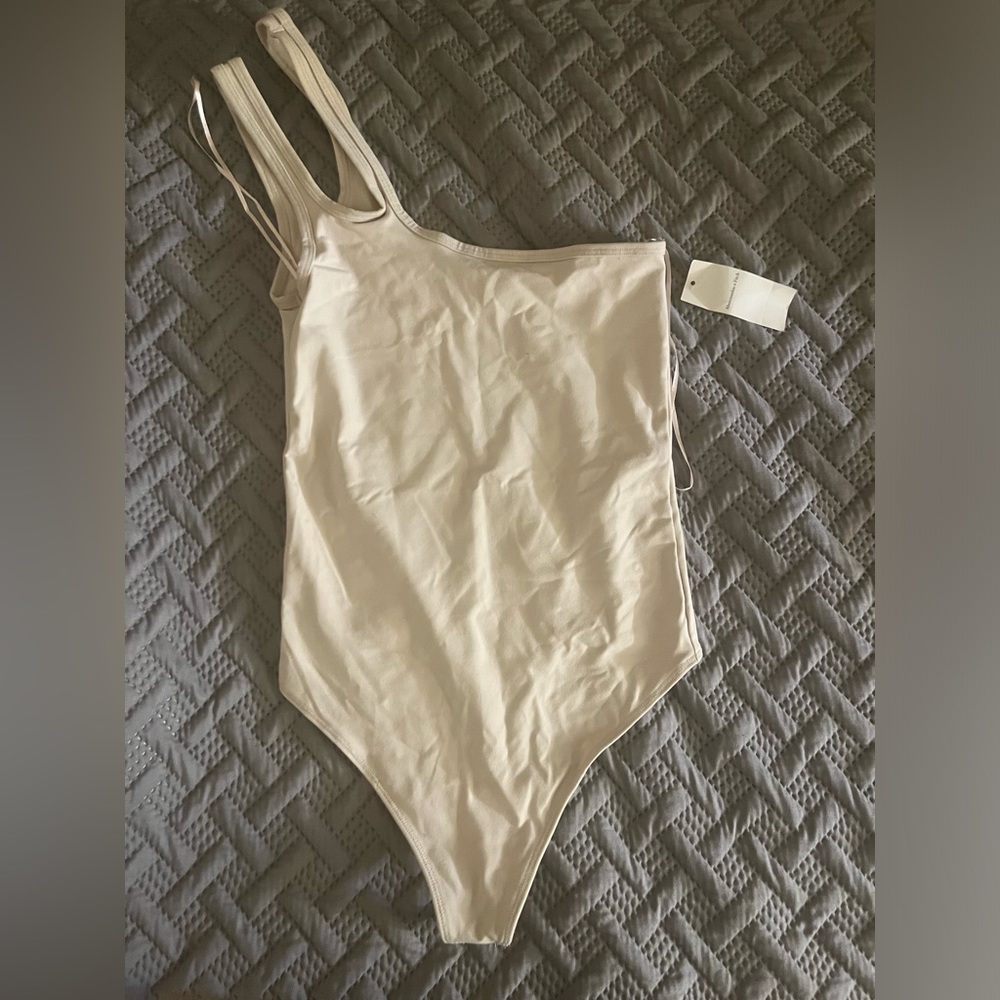 NWT abercrombie bodysuit